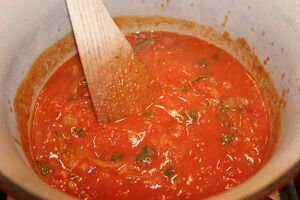 Tomato sauce for pizza