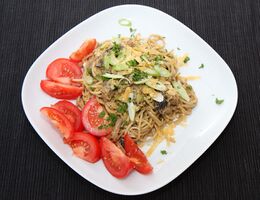 Spaghetti with a creamy hummus sauce