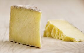 Woefuldane Single Gloucester cheese