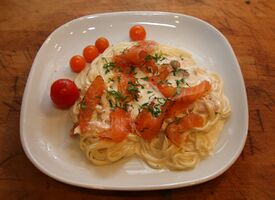 Gravlax spaghetti cream