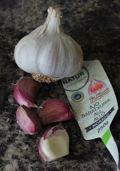 File:Ajo Morado de Las Pedroñeras.jpg