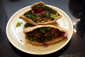 Minced lamb pittas