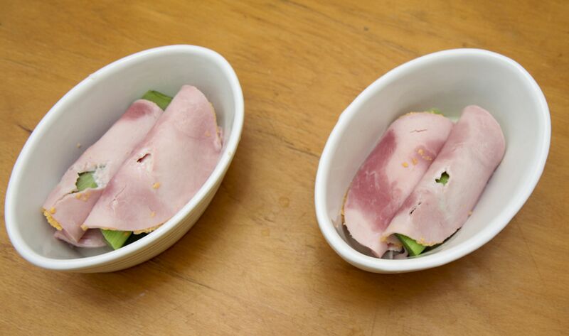 File:Leeks and ham ready for cheese sauce.jpg