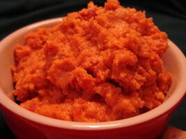 Sundried tomato hummus