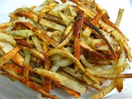 Garlic and rosemary thin baked fries