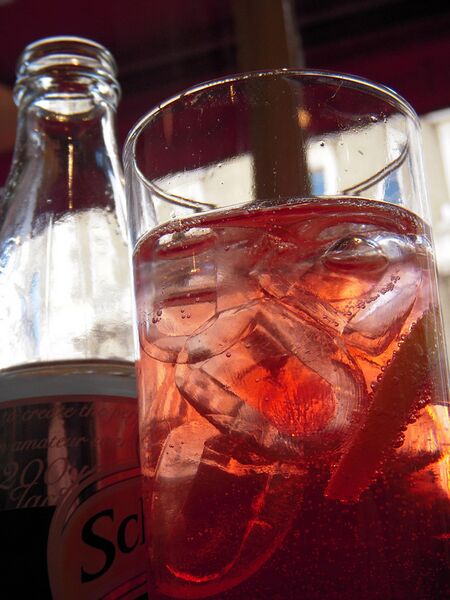 File:Campari and soda recipe.jpg