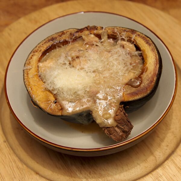 File:Creamy tarragon chicken in pumpkin cups recipe.jpg