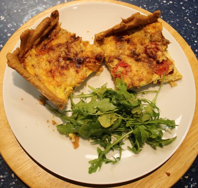 File:Cheese and bacon quiche recipe.jpg