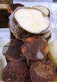 Brânză în coajă de brad cheese