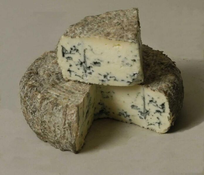 File:Loddon Blewe cheese.jpg