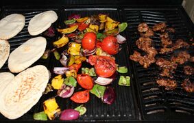 Spicy skewerless kebabs