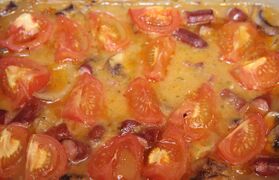 Kabanos and lentil casserole