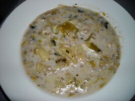 Garlic chowder (V)